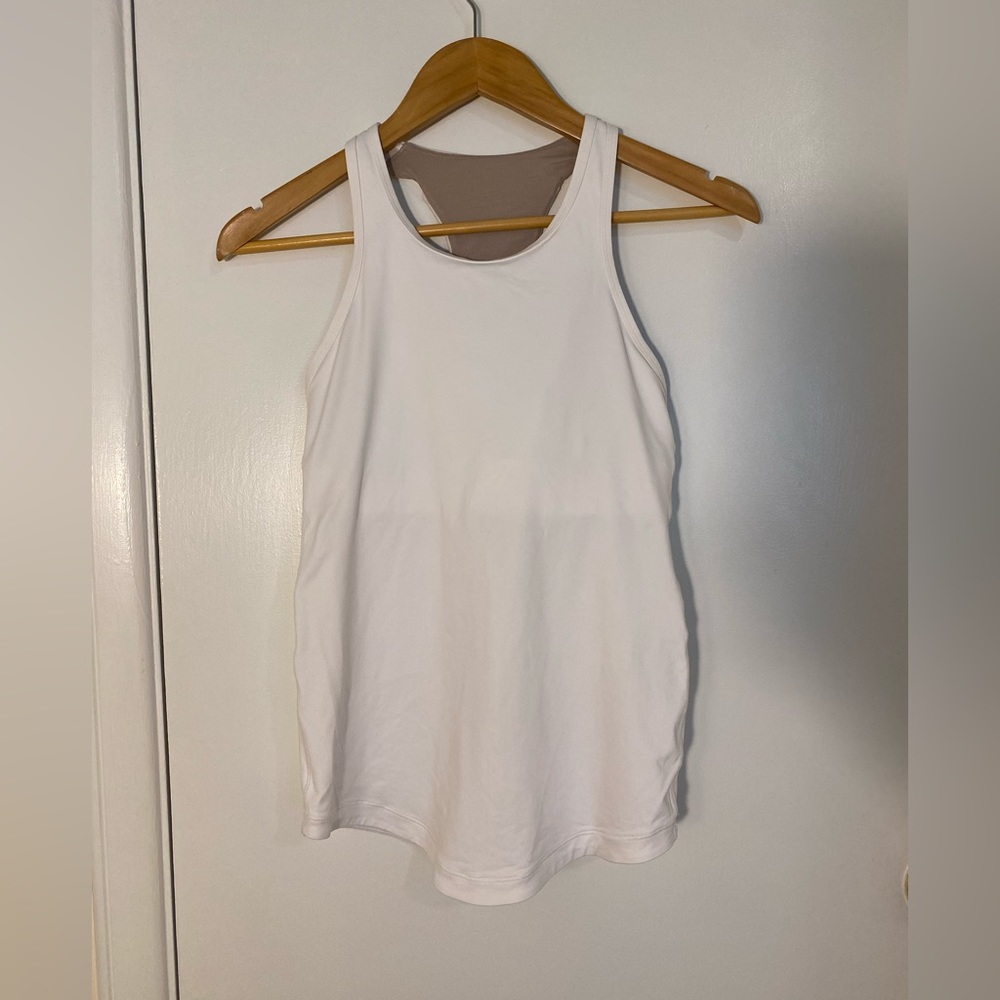 Lululemon top size 6